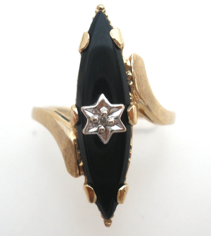 10K Gold Black Onyx & Diamond Ring Size 7.5 Vintage