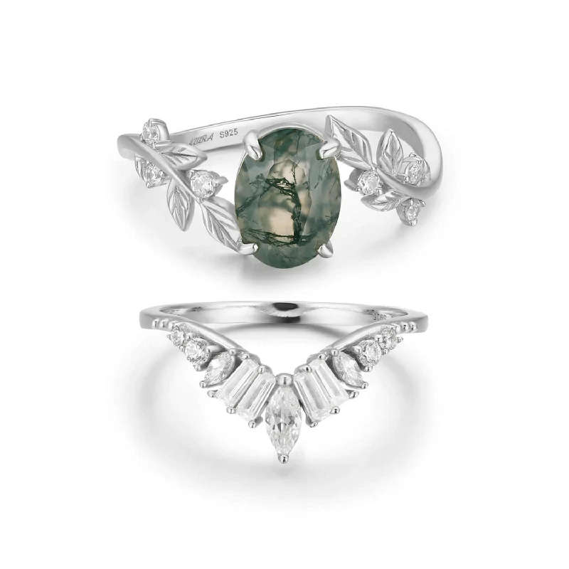 Between the Leaf Moss Agate© and Hillcrest Ring Set