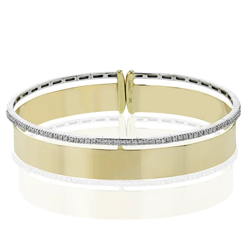 Bangle in 18k Gold with Diamonds