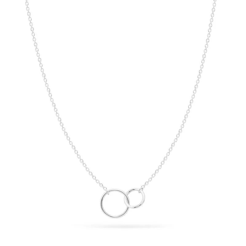 Polished Linked Circles Necklace